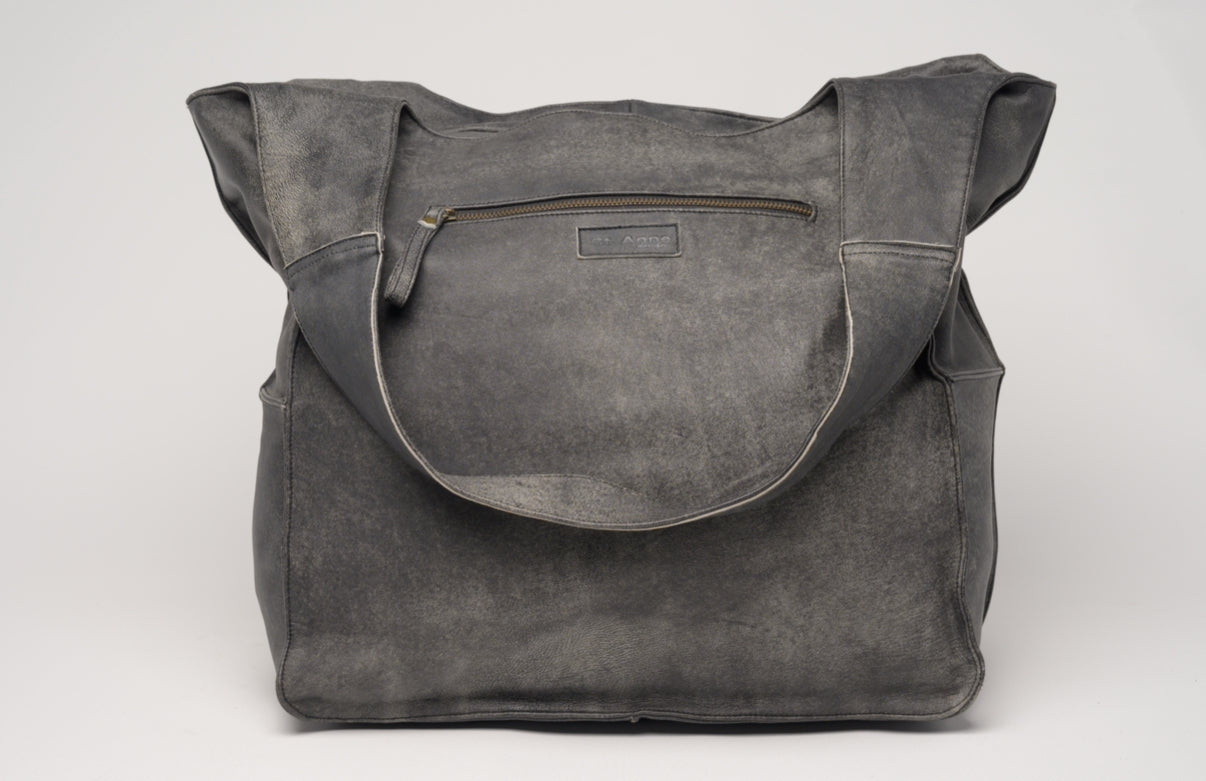 Tatum Tote Bag in Distressed Grey