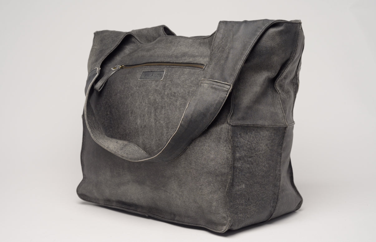 Tatum Tote Bag in Distressed Grey
